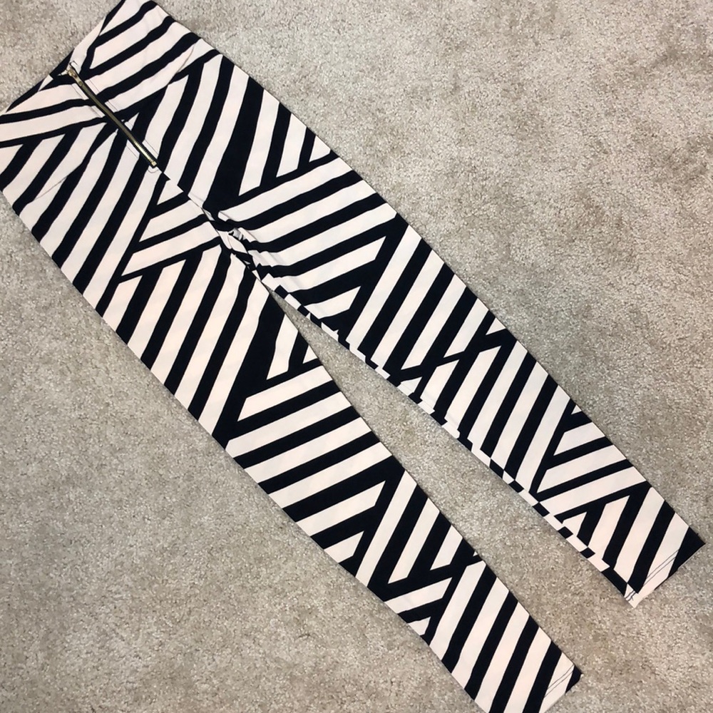 NWT‼️ Tan & Brown Stripe High-Waisted Leggings